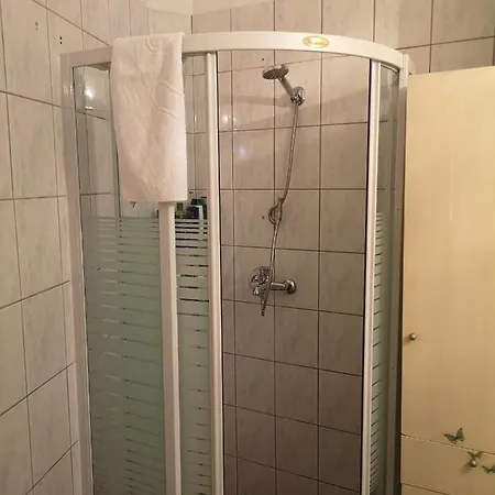 Gagi Apartment Split